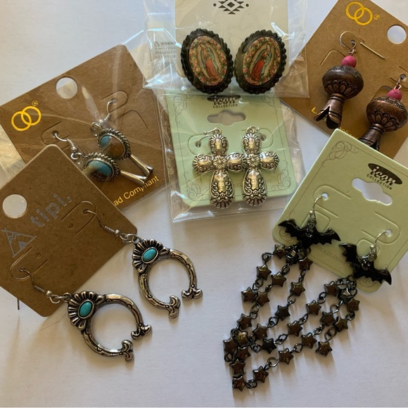 Multiple Pairs Boho Earring Set - Picture 1 of 7